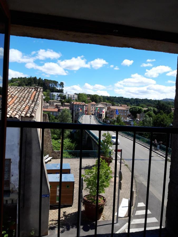 Appartement F1 Meuble 3 Personnes Aubenas Exterior foto